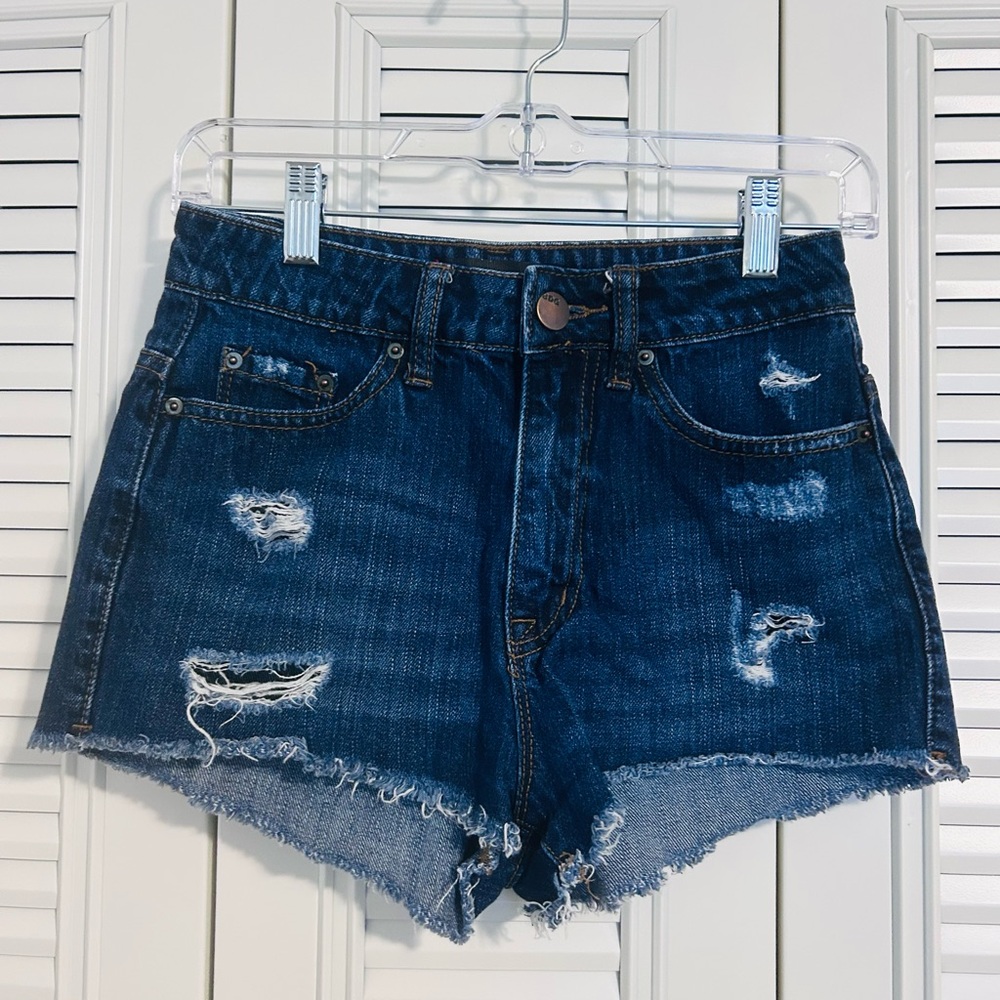 BDG High-Rise Cheeky Distressed Denim Women Shorts Size 25